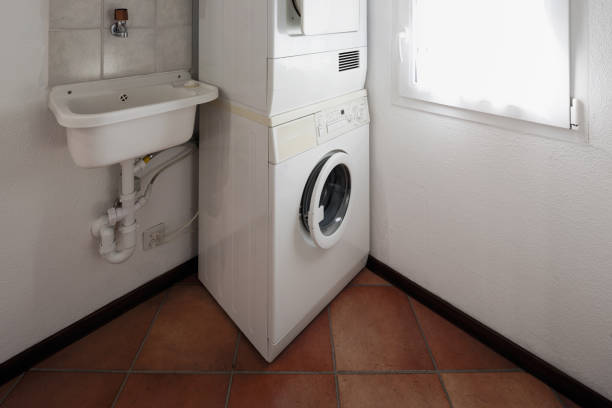Как поставить стиральную машину в маленькой ванной